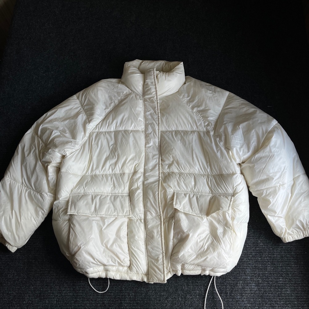 Abercrombie & Fitch XL Cream White Puffer Jacket Water Resistant Wind‎ Resistant